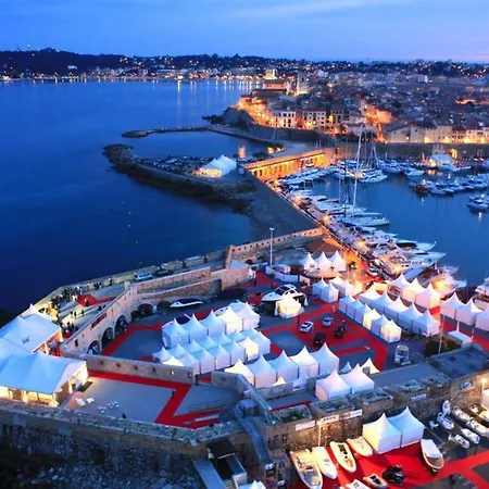 Ravissant Studio Au Coeur Du Vieil * Antibes